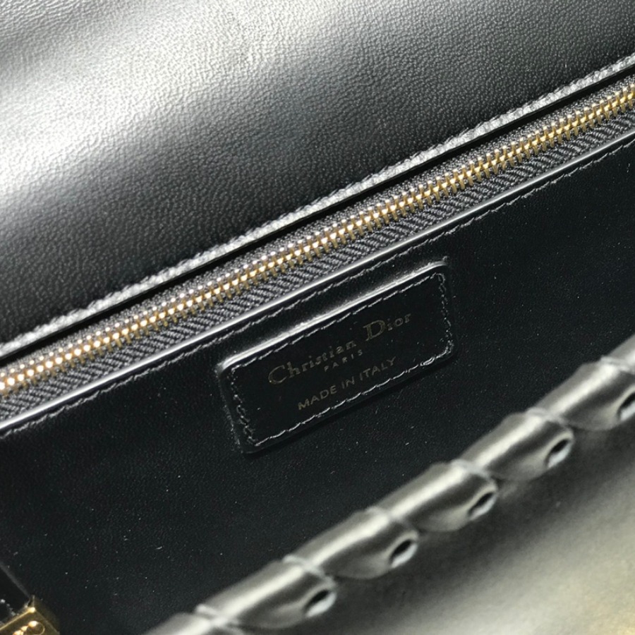  M9220 CHALK WHITE 30 MONTAIGNE THREADED EDGES CALFSKIN FLAP CHAIN BAG, DIOR HANDBAG