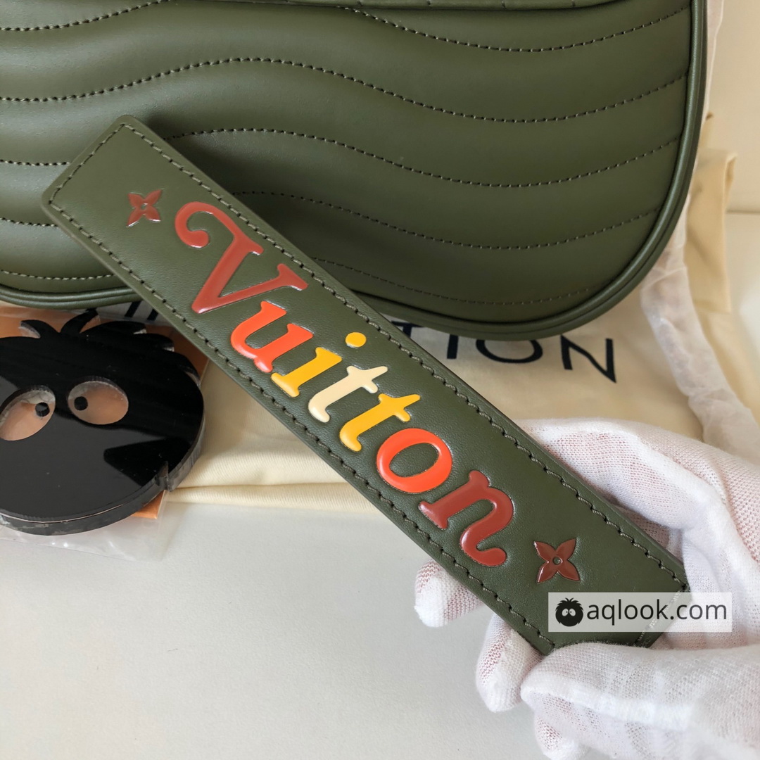M55383, LOUIS VUITTON NEW WAVE CHAIN BAG MM, Louis Vuitton LV