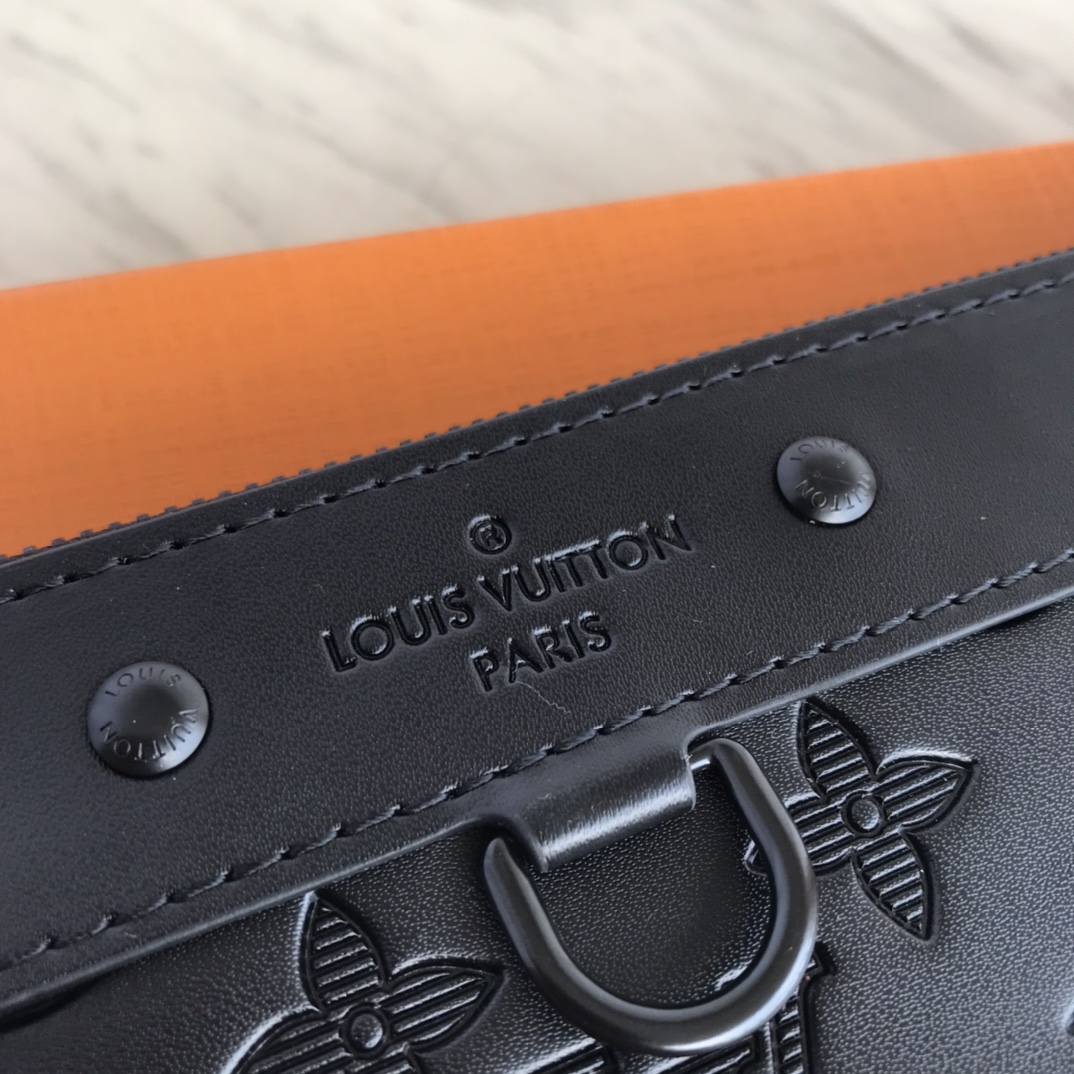 M62903 DISCOVERY POCHETTE, Louis Vuitton LV