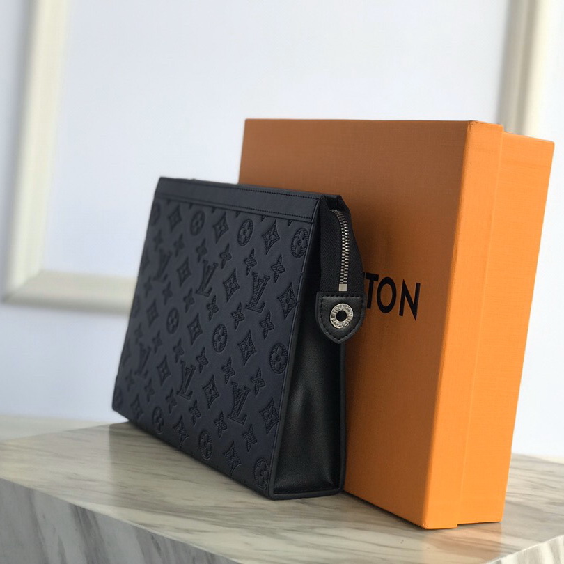 M61692, Louis Vuitton LV, POCHETTE VOYAGE MM