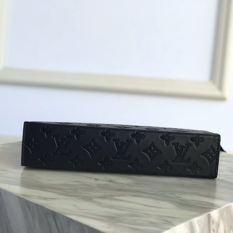 M61692, Louis Vuitton LV, POCHETTE VOYAGE MM
