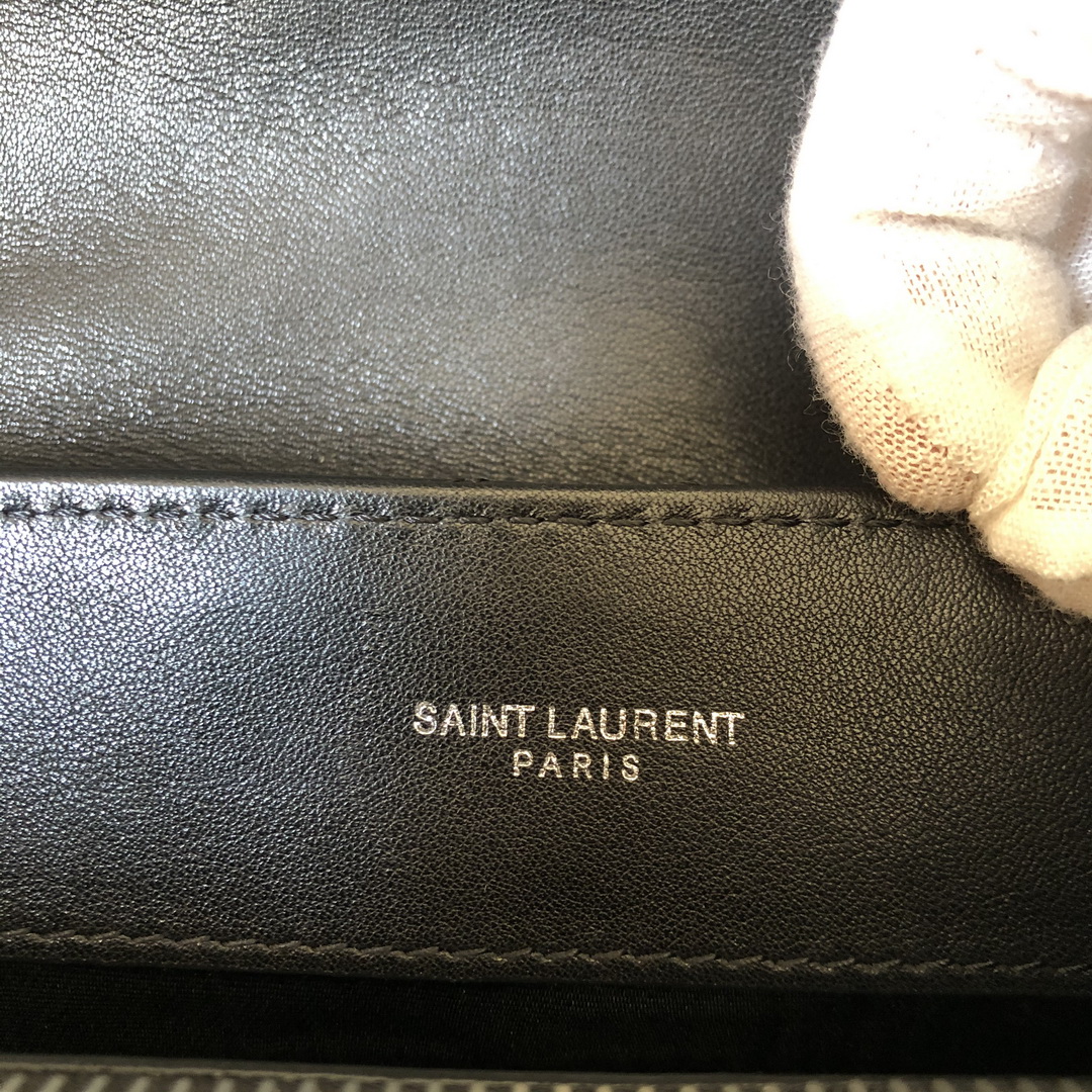 487216, YSL Saint Laurent, MEDIUM LOULOU CHAIN BAG, Y MATELASSÉ LEATHER