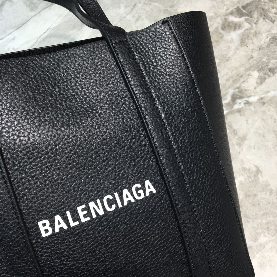 EVERYDAY XXS TOTE BAG, BALENCIAGA HANDBAGS