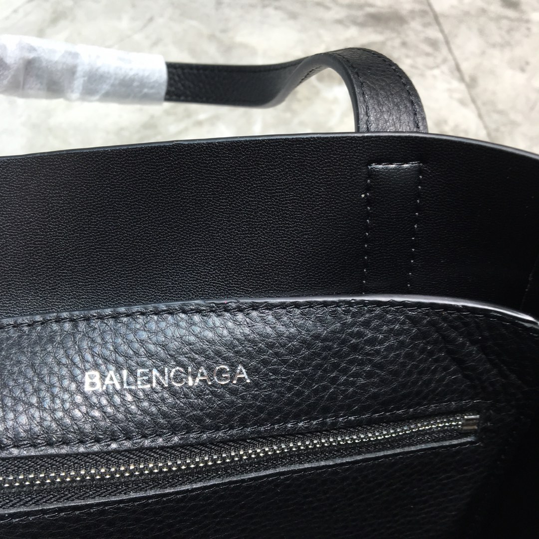 EVERYDAY XXS TOTE BAG, BALENCIAGA HANDBAGS