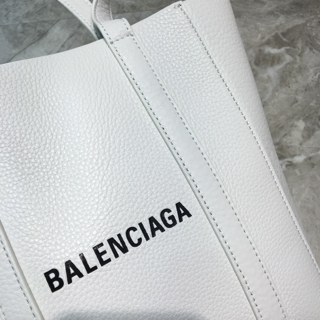 EVERYDAY XXS TOTE BAG, BALENCIAGA HANDBAGS