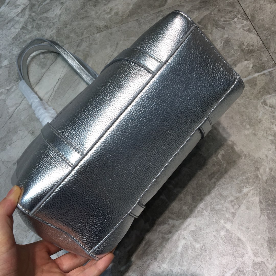 EVERYDAY XS TOTE BAG, BALENCIAGA HANDBAGS