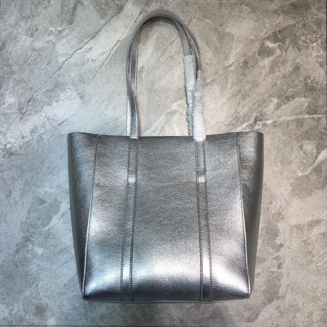 EVERYDAY XS TOTE BAG, BALENCIAGA HANDBAGS