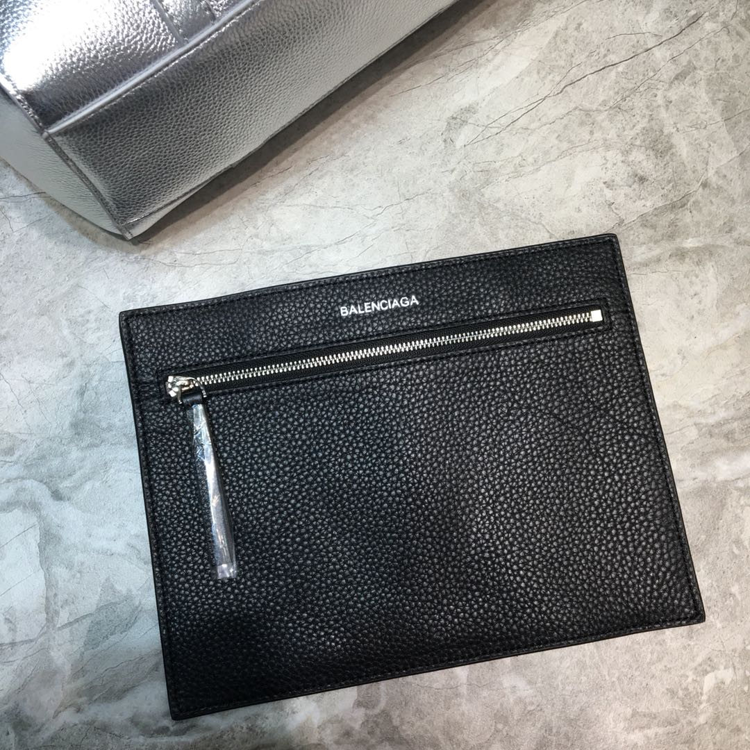 EVERYDAY XS TOTE BAG, BALENCIAGA HANDBAGS