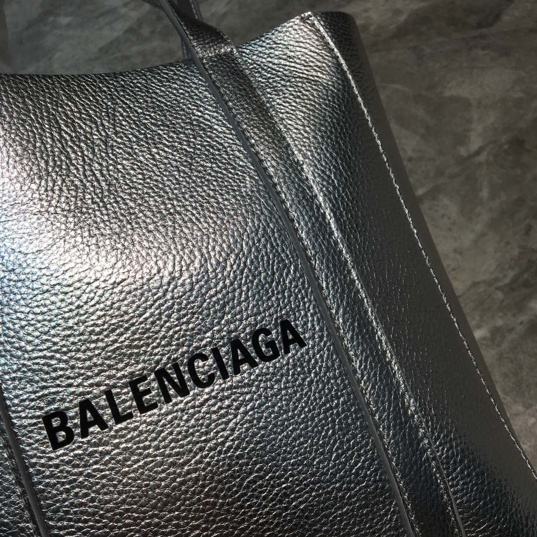 EVERYDAY XXS TOTE BAG, BALENCIAGA HANDBAGS