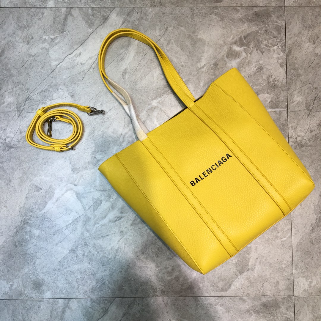 EVERYDAY XS TOTE BAG, BALENCIAGA HANDBAGS