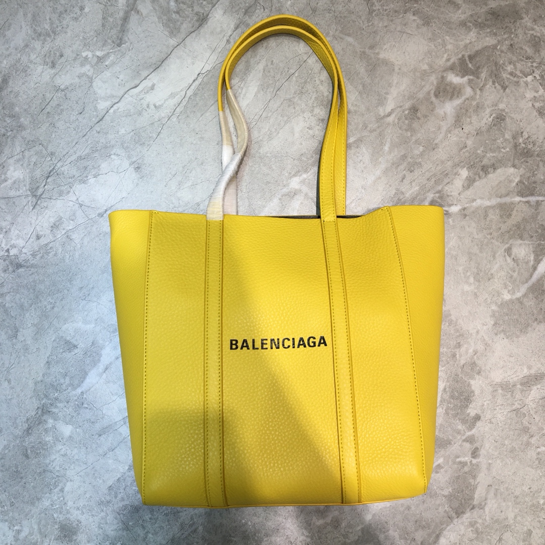 EVERYDAY XS TOTE BAG, BALENCIAGA HANDBAGS