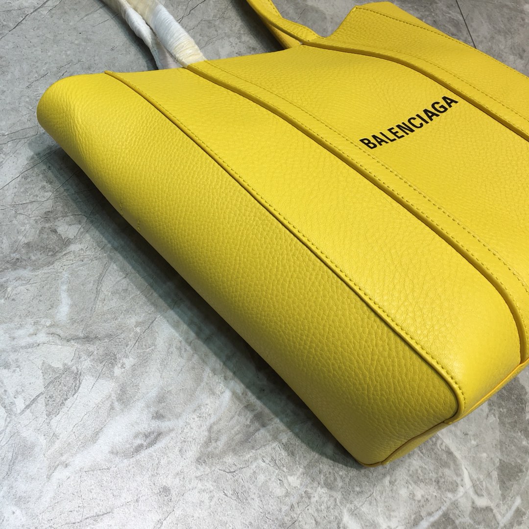 EVERYDAY XS TOTE BAG, BALENCIAGA HANDBAGS