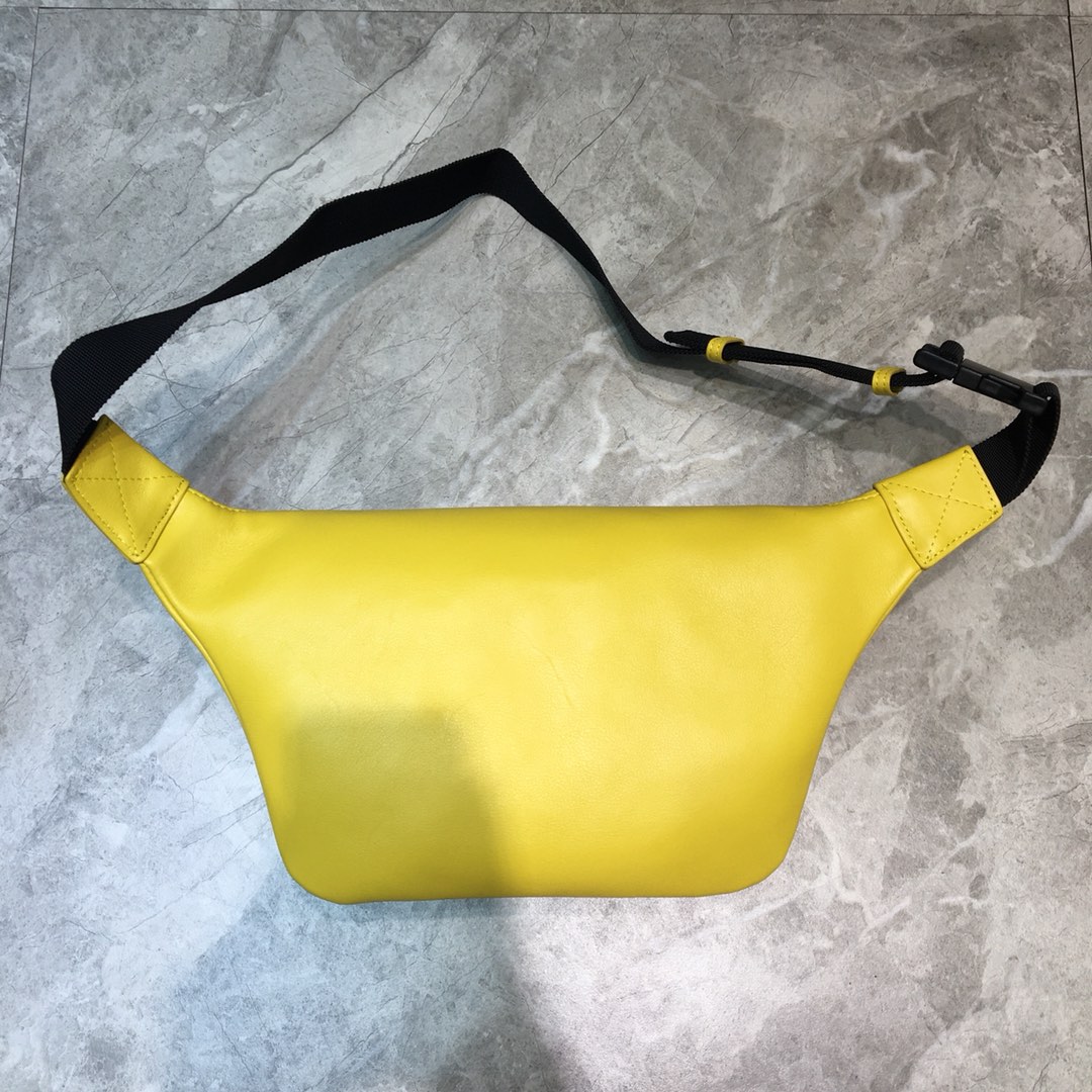 EVERYDAY XS BELTPACK, BALENCIAGA HANDBAG