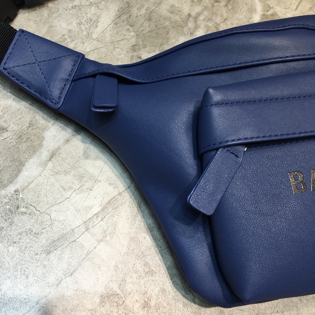 EVERYDAY XS BELTPACK, BALENCIAGA HANDBAG