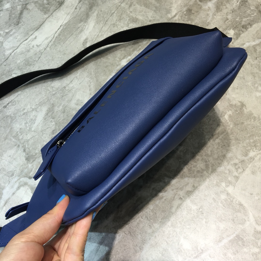 EVERYDAY XS BELTPACK, BALENCIAGA HANDBAG