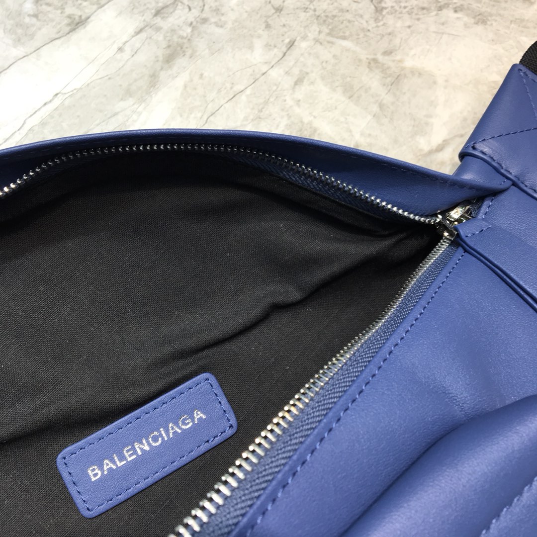 EVERYDAY XS BELTPACK, BALENCIAGA HANDBAG
