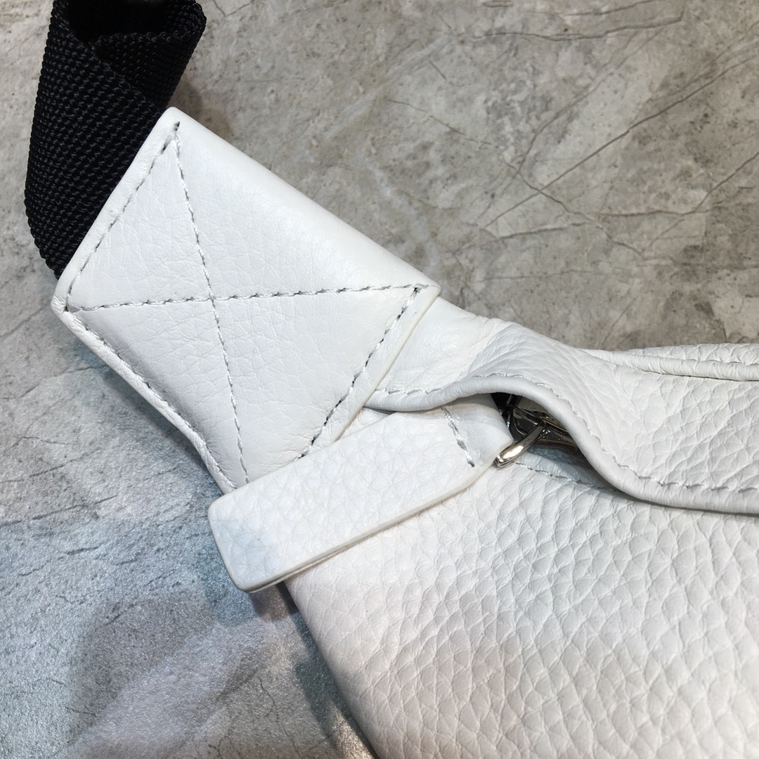 EVERYDAY XS BELTPACK, BALENCIAGA HANDBAG