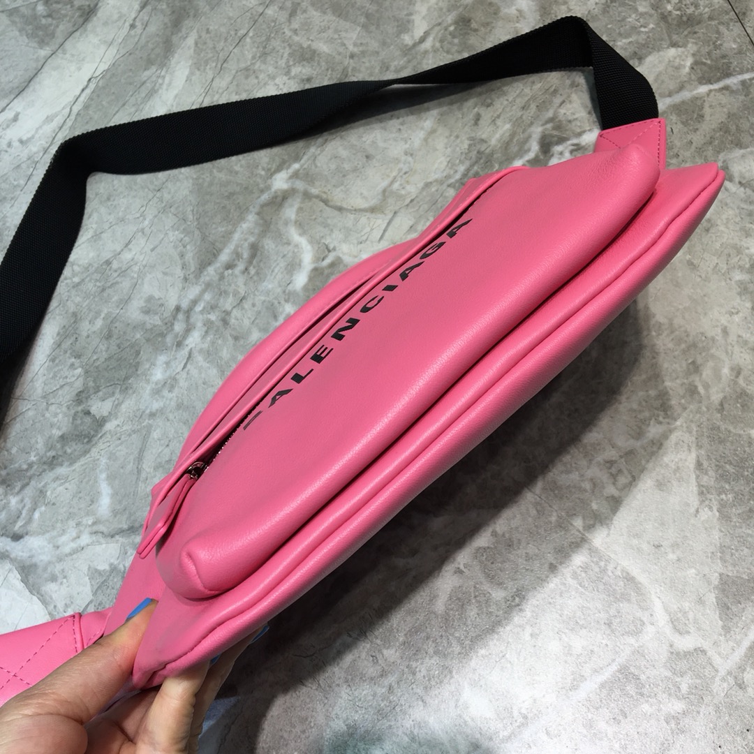 EVERYDAY XS BELTPACK, BALENCIAGA HANDBAG