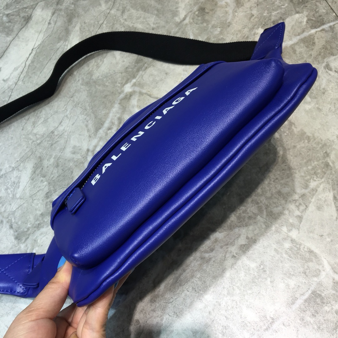 EVERYDAY XS BELTPACK, BALENCIAGA HANDBAG