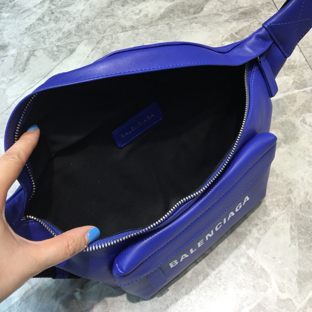 EVERYDAY XS BELTPACK, BALENCIAGA HANDBAG