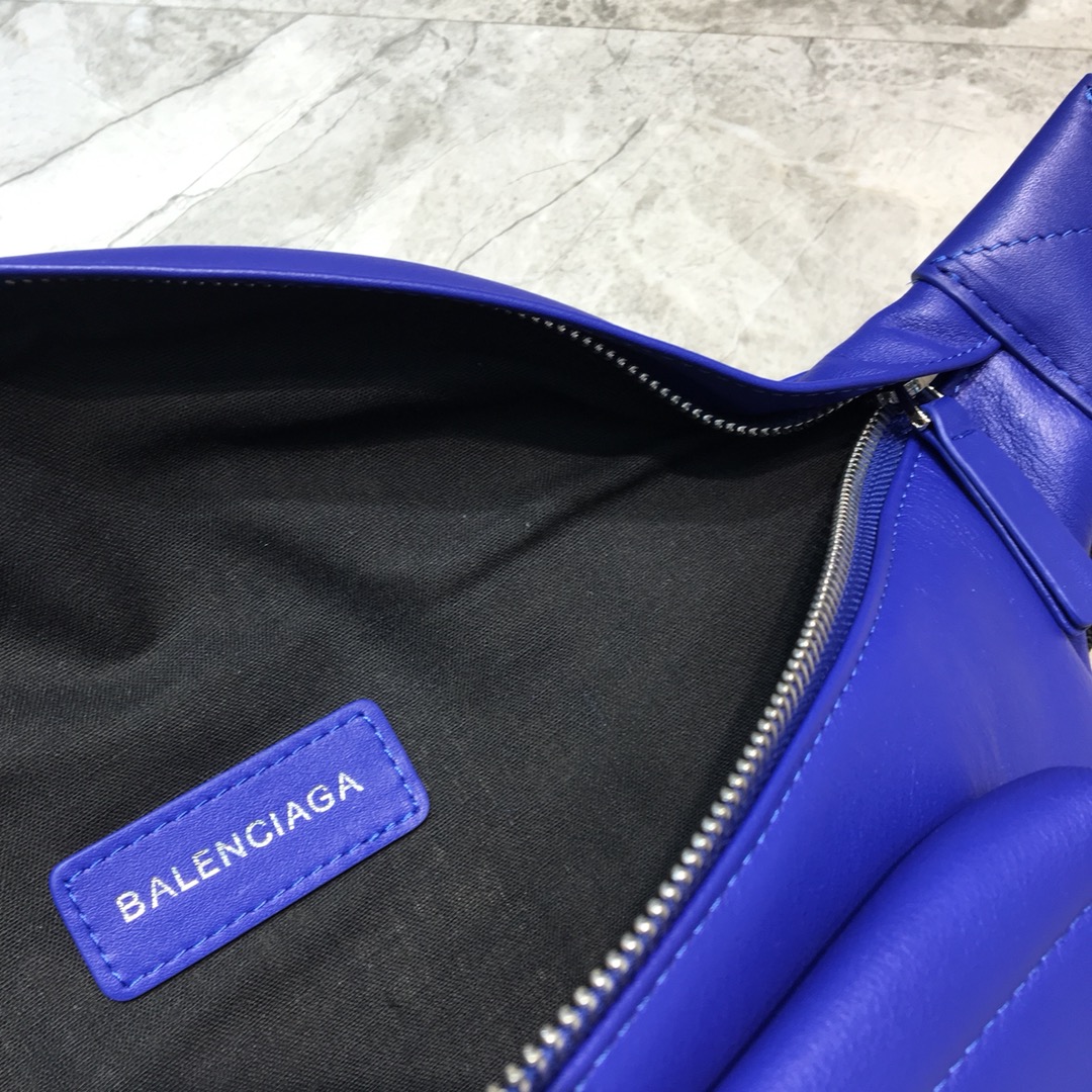 EVERYDAY XS BELTPACK, BALENCIAGA HANDBAG