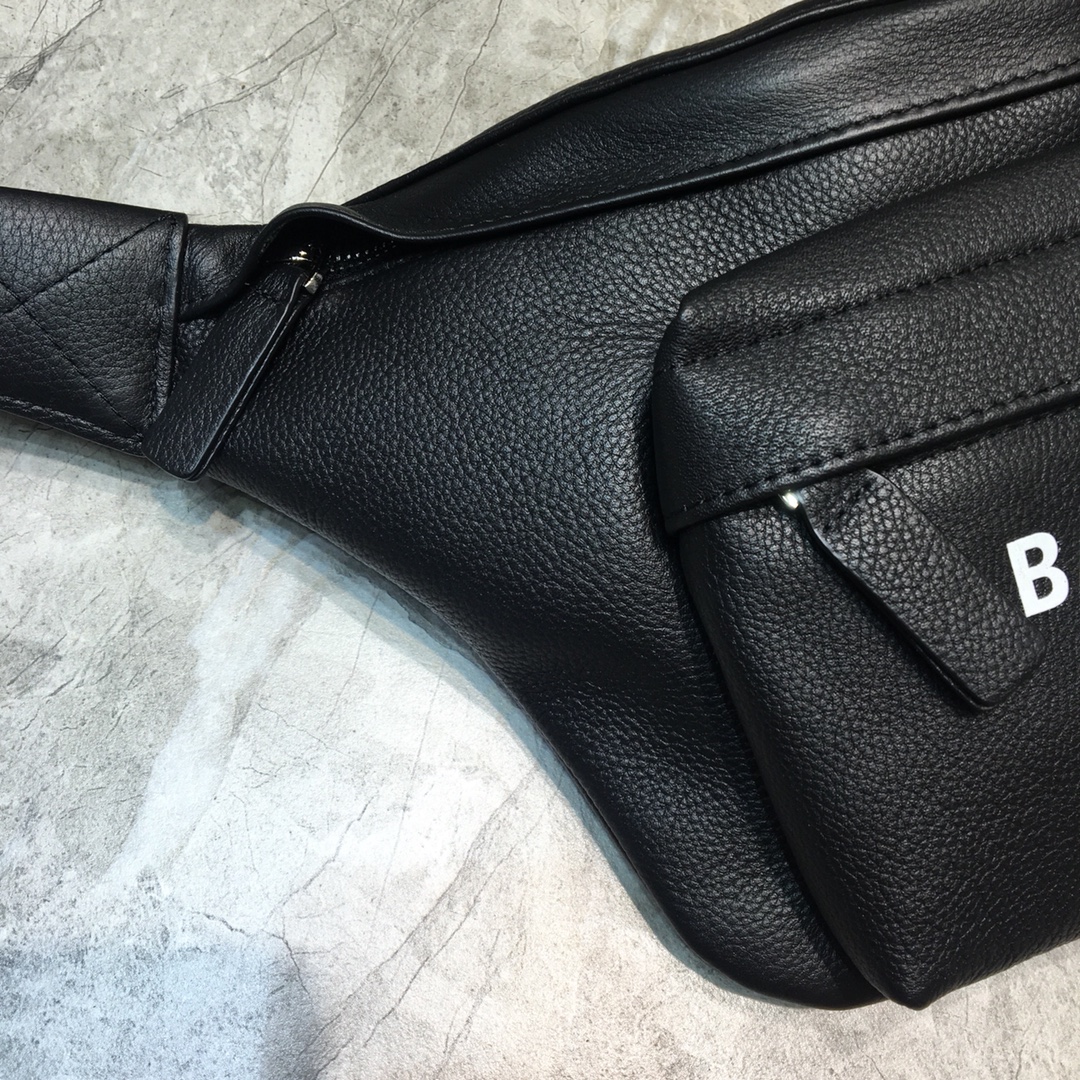 EVERYDAY XS BELTPACK, BALENCIAGA HANDBAG