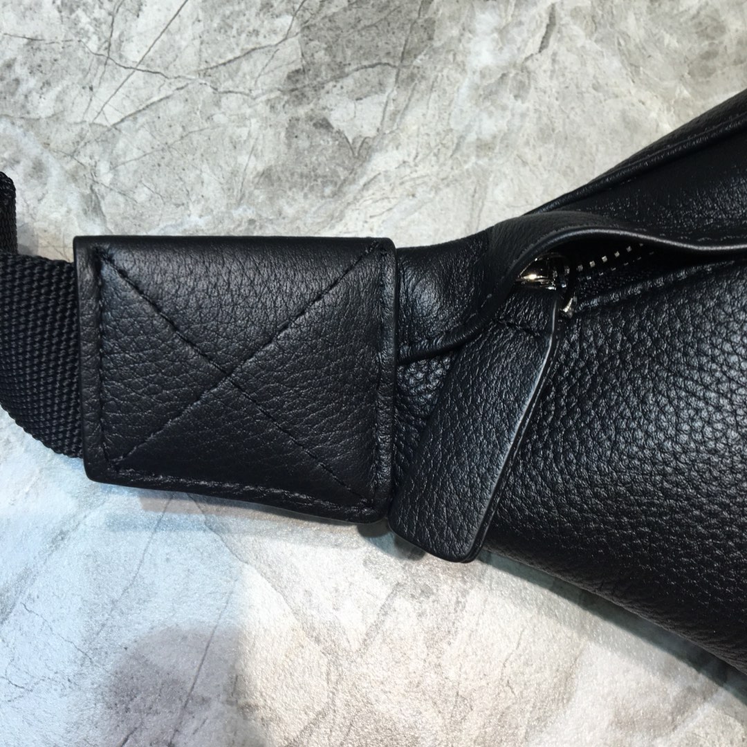 EVERYDAY XS BELTPACK, BALENCIAGA HANDBAG