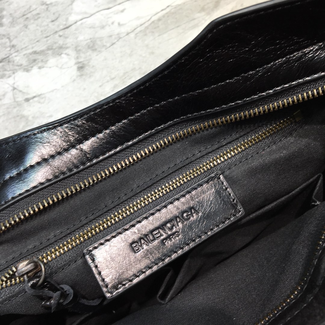 CLASSIC CITY SMALL SHOULDER BAG, BALENCIAGA HANDBAGS