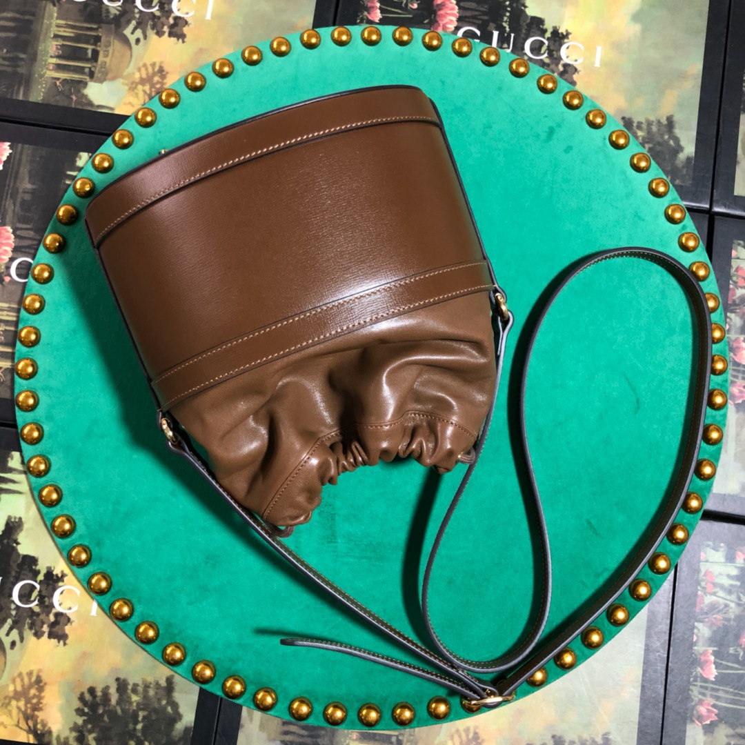 602118 Gucci 1955 Horsebit bucket bag