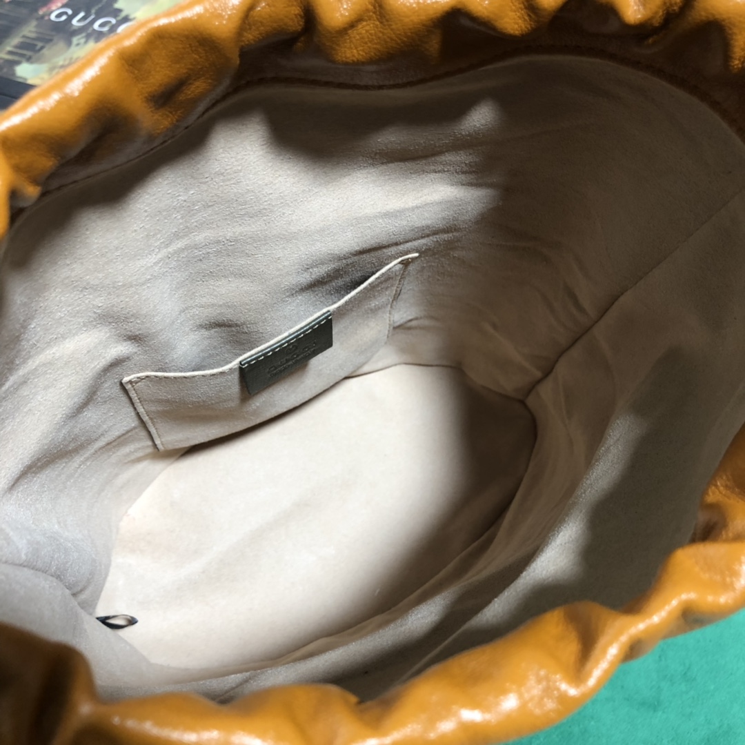 602118 Gucci 1955 Horsebit bucket bag