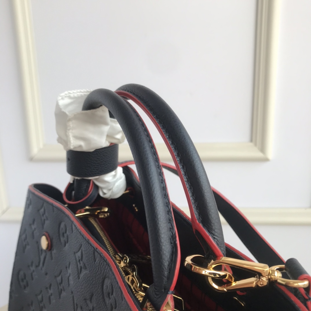 M42746, LOUIS VUITTON LV, MONTAIGNE MM For the dynamic businesswoman