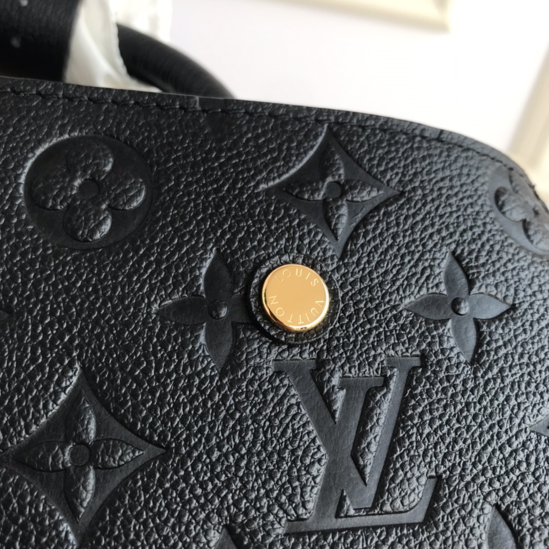 M41048, LOUIS VUITTON LV, MONTAIGNE MM For the dynamic businesswoman