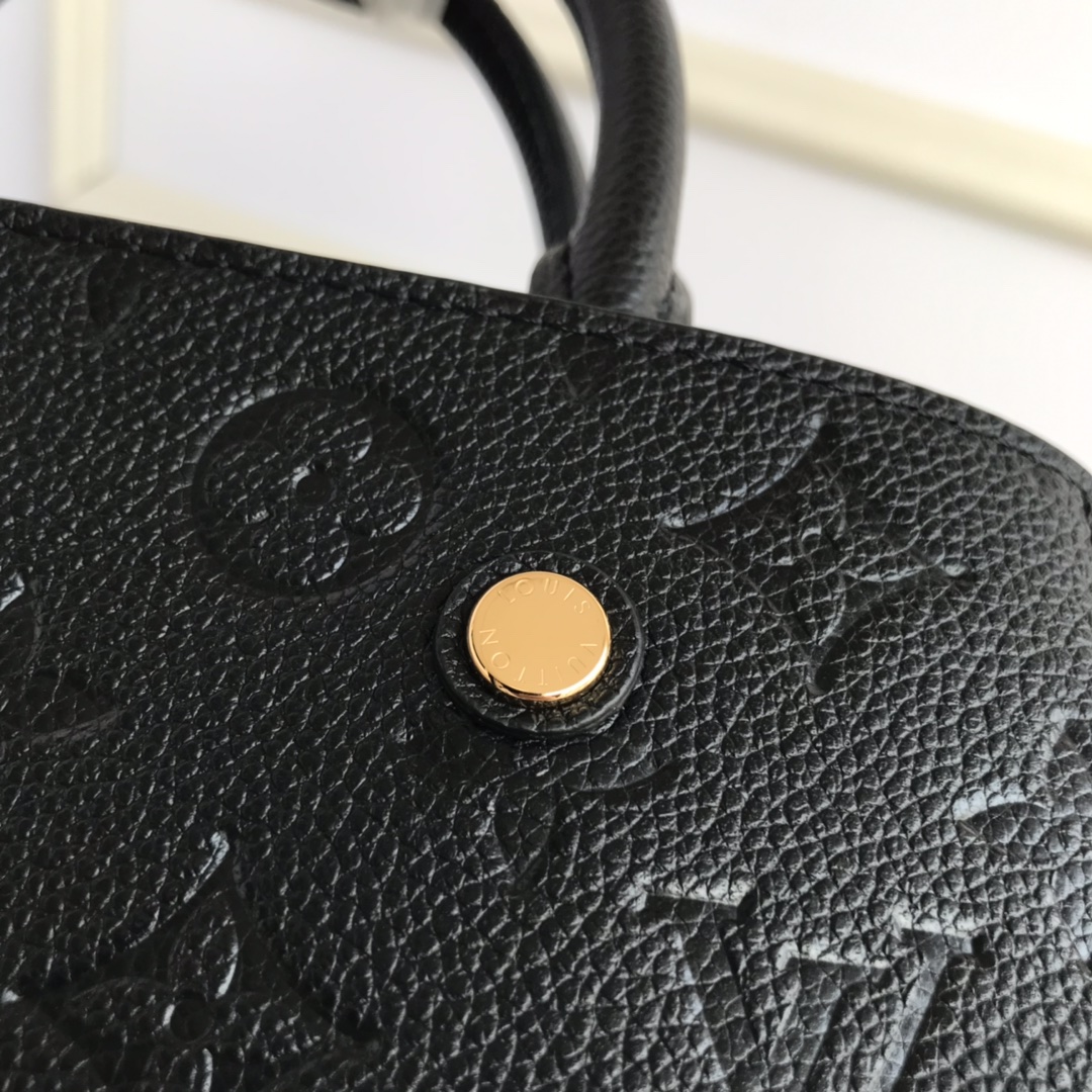 M41053, LOUIS VUITTON LV, MONTAIGNE BB For the dynamic businesswoman