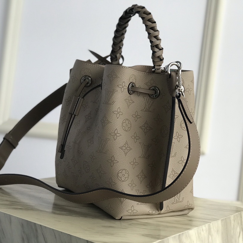 M55799 MURIA Leather Bucket Bag, Crossbody Purse | LOUIS VUITTON