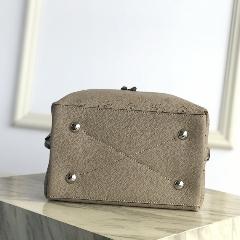 M55799 MURIA Leather Bucket Bag, Crossbody Purse | LOUIS VUITTON