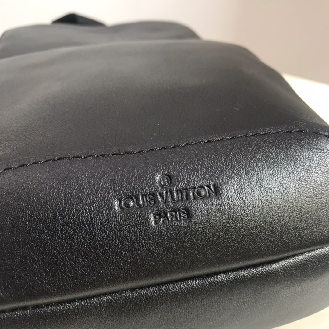  N41719, AVENUE SLING BAG, LOUIS VUITTON LV