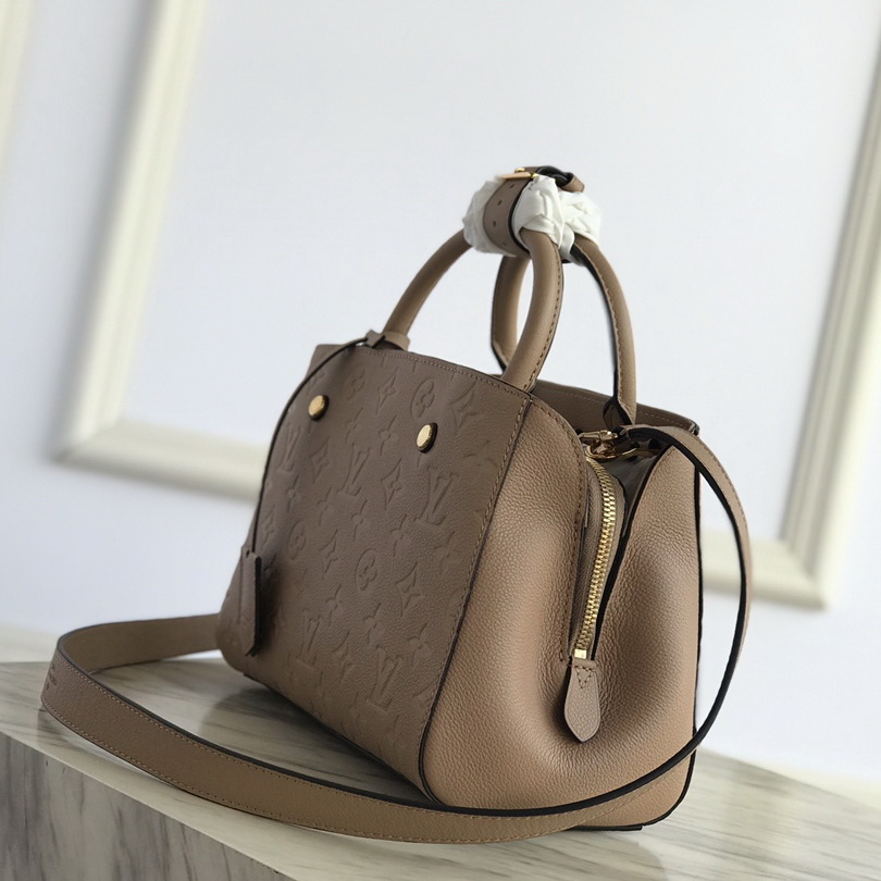 M44160, LOUIS VUITTON LV, MONTAIGNE BB For the dynamic businesswoman