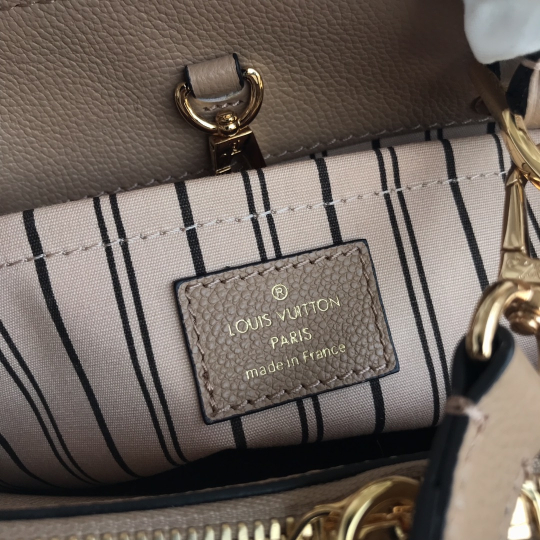M44160, LOUIS VUITTON LV, MONTAIGNE BB For the dynamic businesswoman
