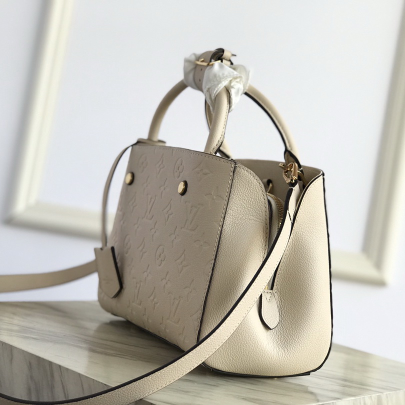 M44607, LOUIS VUITTON LV, MONTAIGNE BB For the dynamic businesswoman