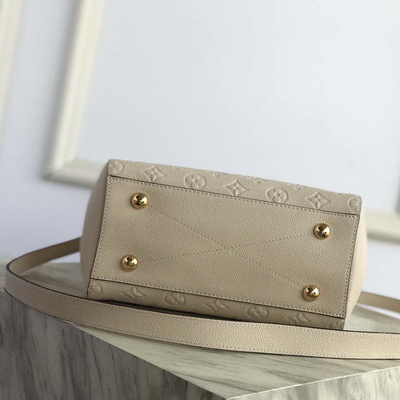 M44607, LOUIS VUITTON LV, MONTAIGNE BB For the dynamic businesswoman