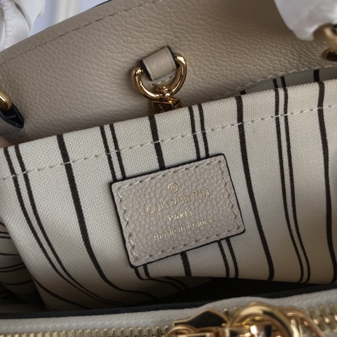 M44607, LOUIS VUITTON LV, MONTAIGNE BB For the dynamic businesswoman