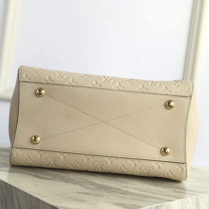 M44061,LOUIS VUITTON LV, MONTAIGNE MM For the dynamic businesswoman