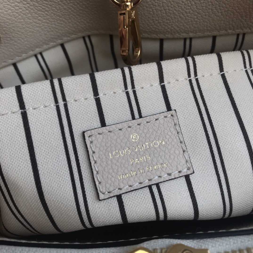M44061,LOUIS VUITTON LV, MONTAIGNE MM For the dynamic businesswoman
