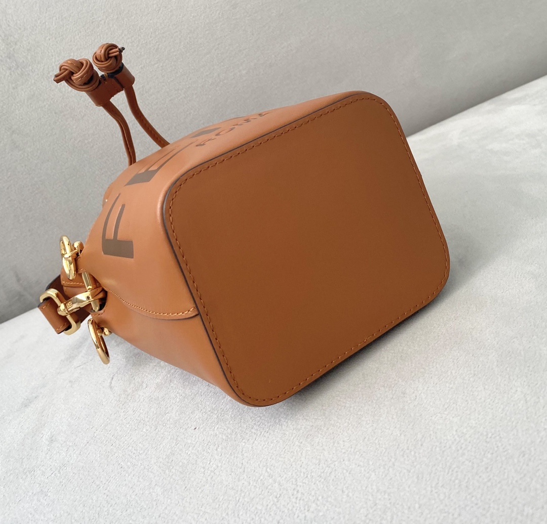 MON TRESOR, Fendi leather mini-bag