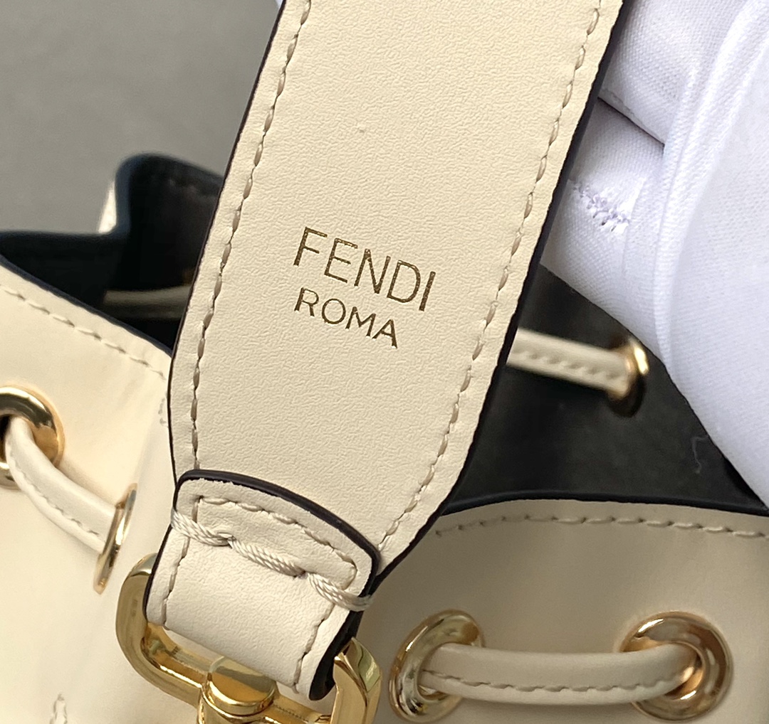 MON TRESOR, Fendi leather mini-bag
