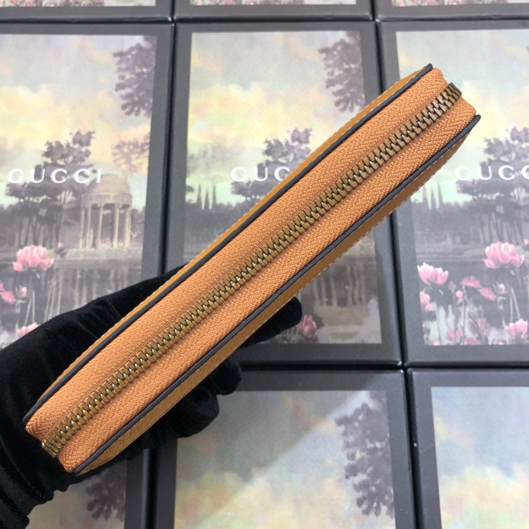 ‎602532 Disney x Gucci zip around wallet