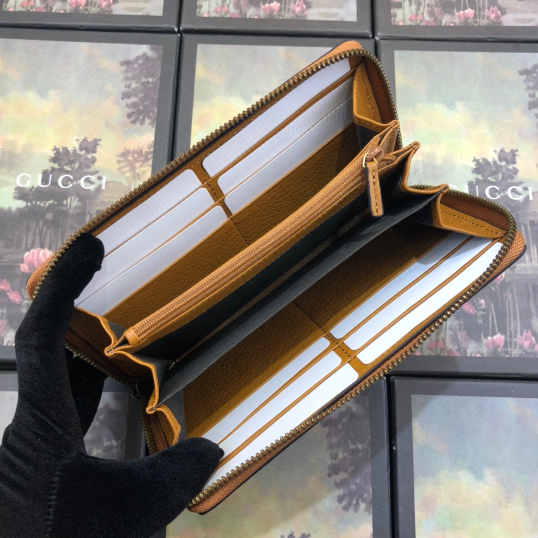 ‎602532 Disney x Gucci zip around wallet