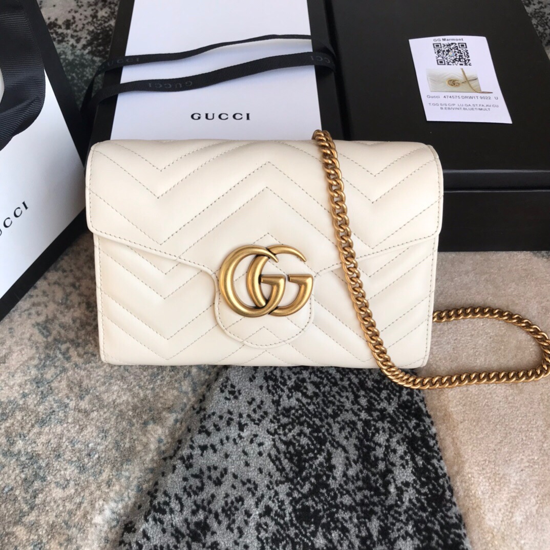 474575 Gucci GG Marmont matelassé mini bag