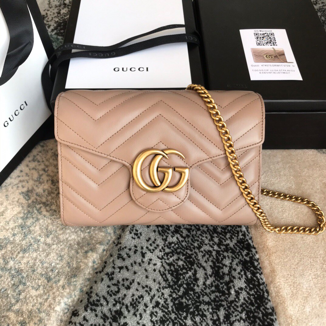 474575 Gucci GG Marmont matelassé mini bag