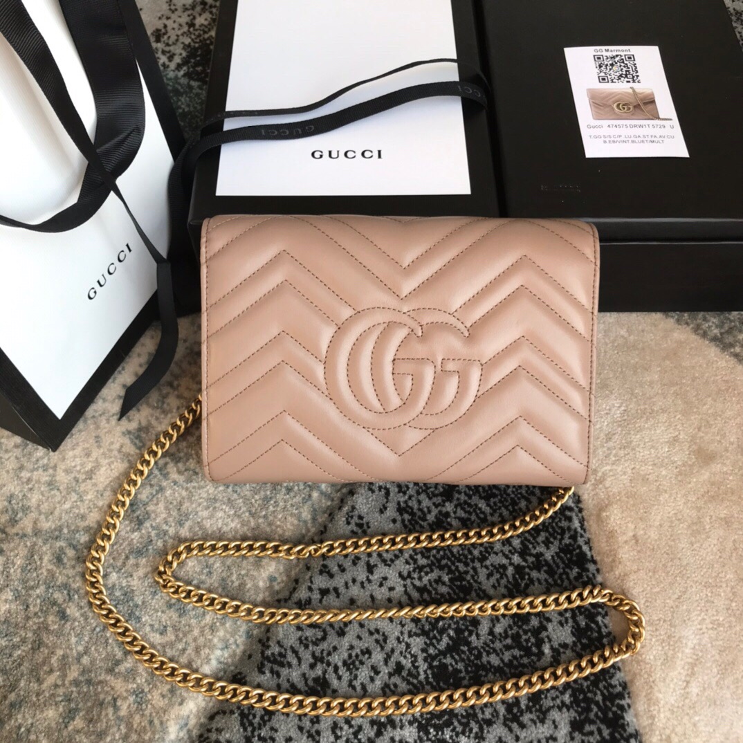 474575 Gucci GG Marmont matelassé mini bag